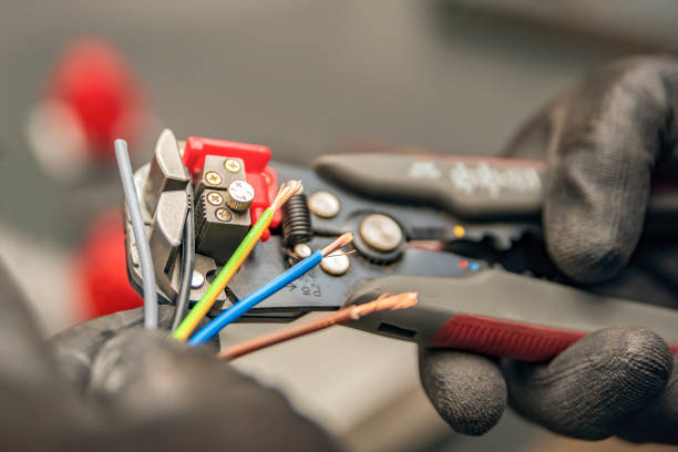 Best Industrial Electrical Services  in Lindstrom, MN